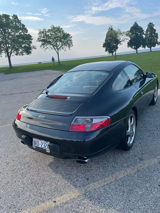 2000 Porsche 996 Carrera 4 - Image 3 of 31