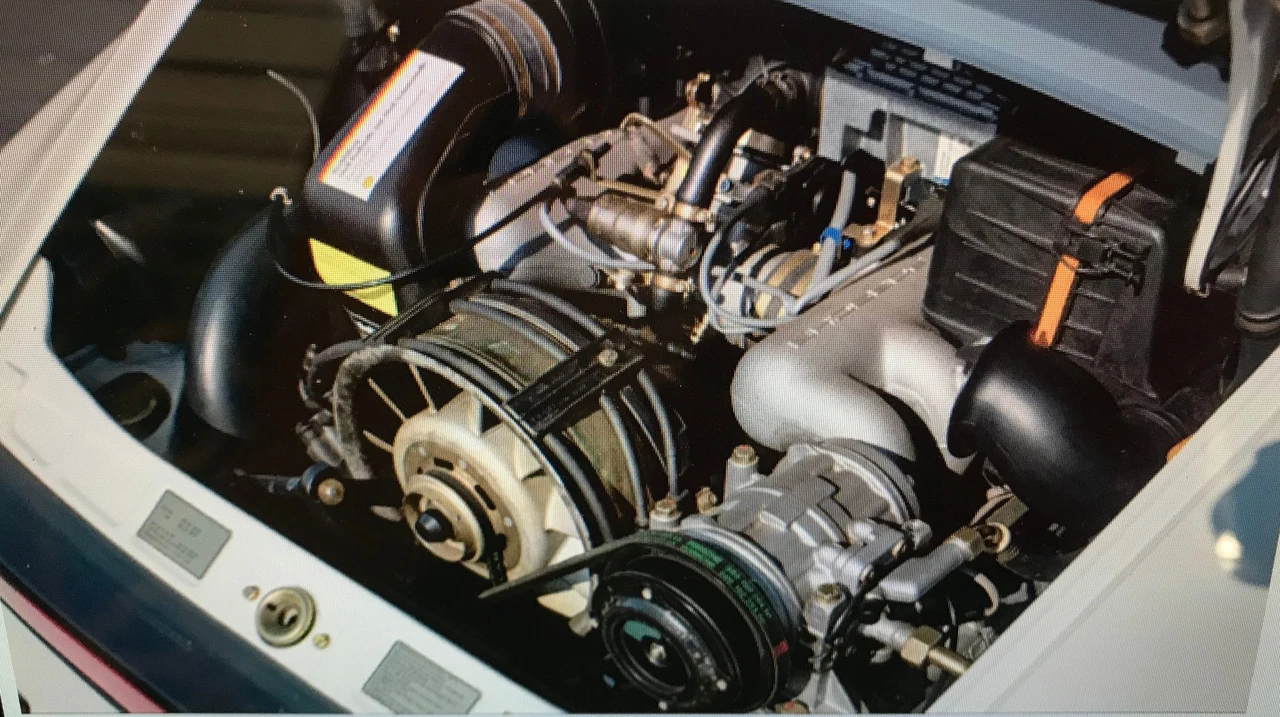 1989 Porsche 911 Carrera 3.2 - Image 9 of 12
