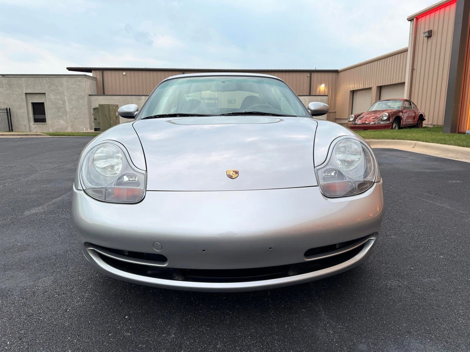 2000 Porsche 911 - Image 19 of 30