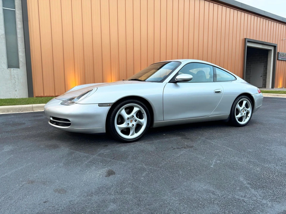 2000 Porsche 911 - Image 11 of 30