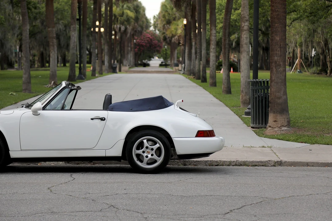 1992 Porsche 911 - Image 23 of 31