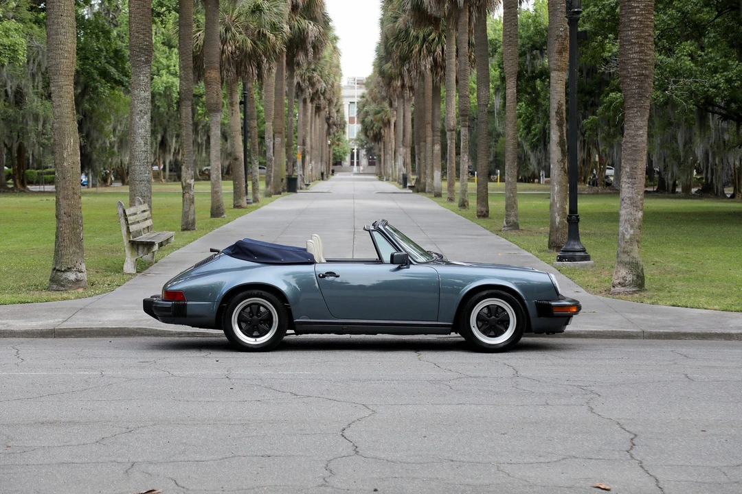 1988 Porsche 911 Carrera 3.2 - Image 2 of 31