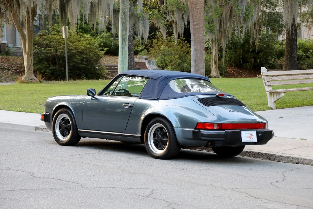 1988 Porsche 911 Carrera 3.2 - Image 9 of 31