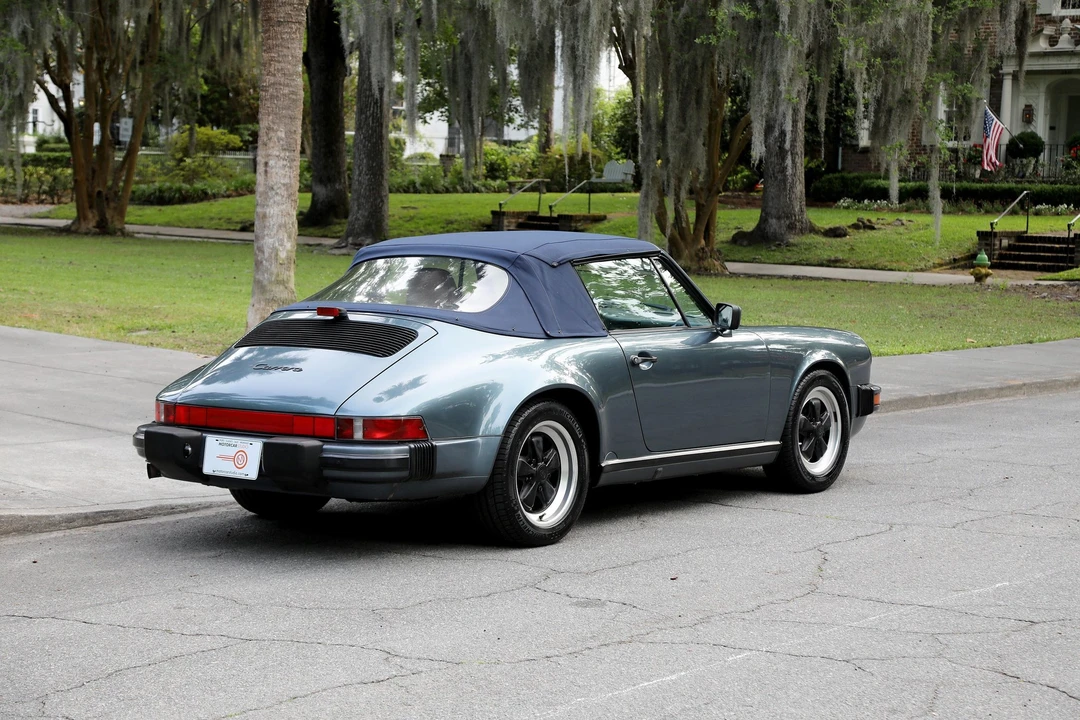 1988 Porsche 911 Carrera 3.2 - Image 4 of 31
