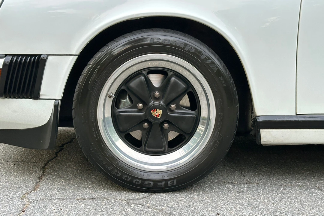 1989 Porsche 911 - Image 19 of 31