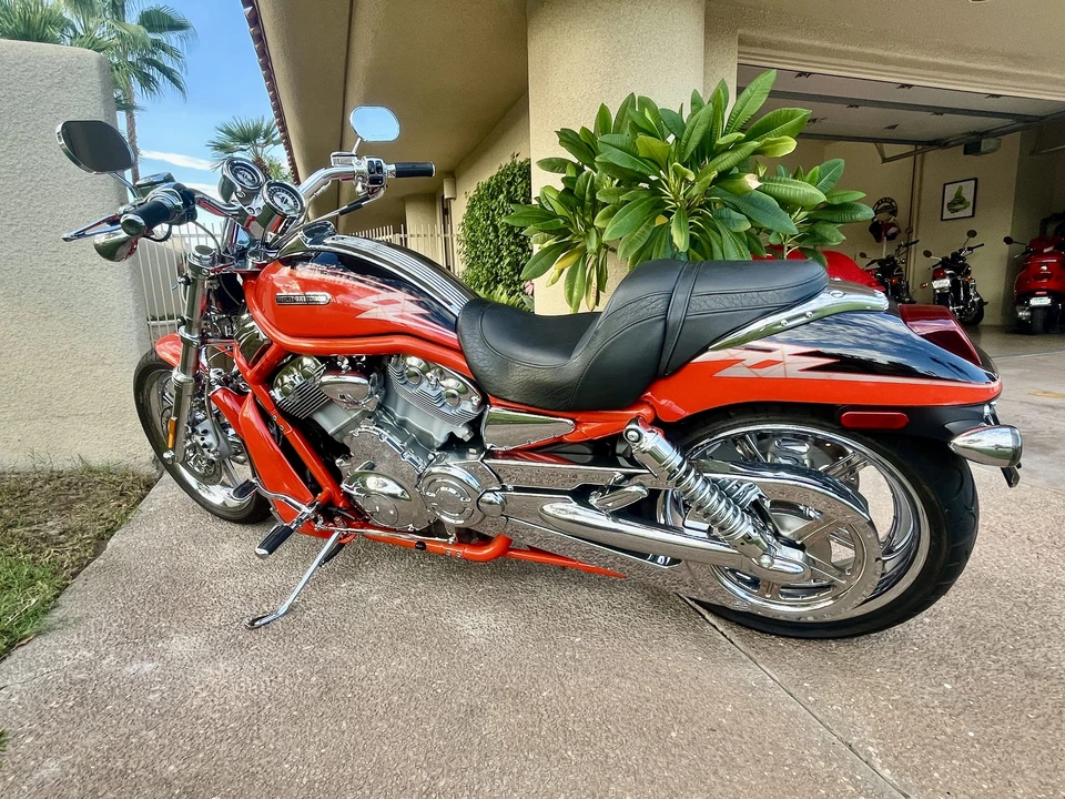 2005 Harley-Davidson V-Rod - Image 9 of 31