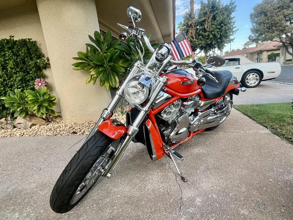 2005 Harley-Davidson V-Rod - Image 2 of 31