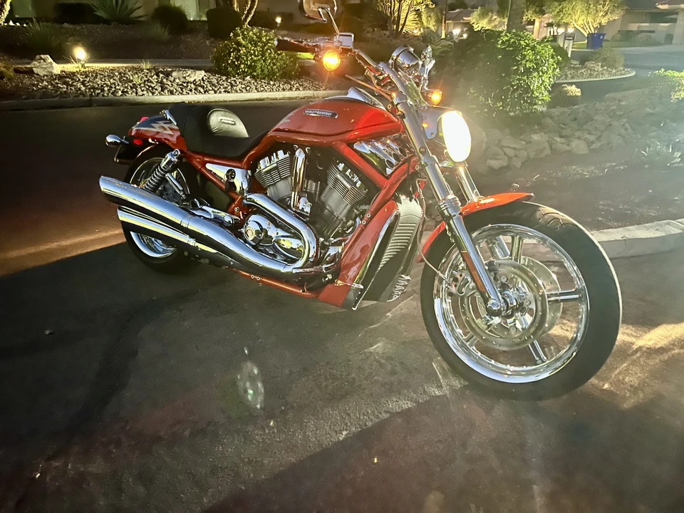 2005 Harley-Davidson V-Rod - Image 14 of 31