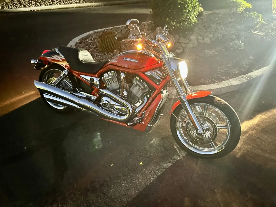 2005 Harley-Davidson V-Rod - Image 15 of 31