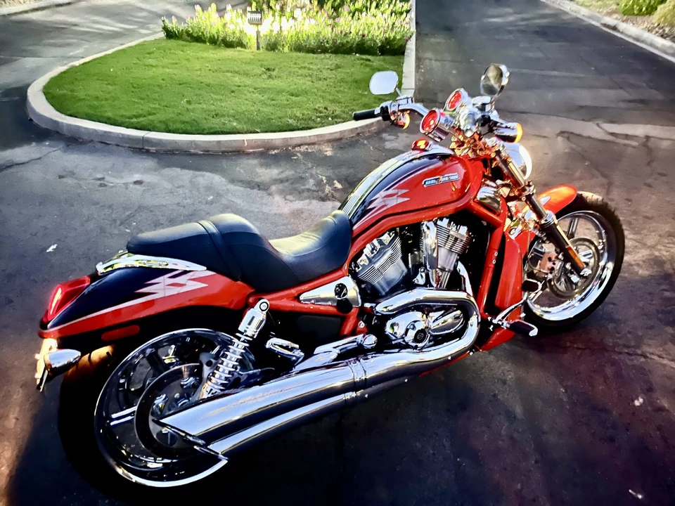 2005 Harley-Davidson V-Rod - Image 22 of 31