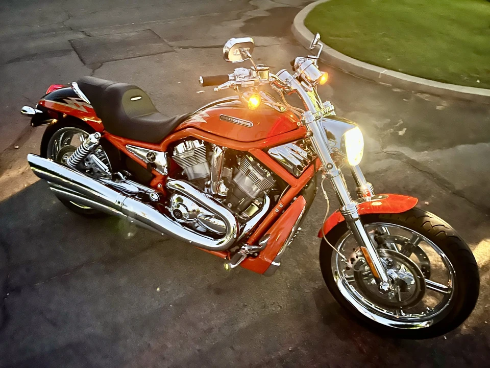 2005 Harley-Davidson V-Rod - Image 16 of 31