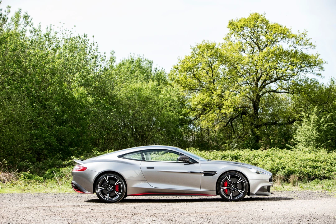2017 Aston Martin Vanquish 2nd Gen - Image 15 of 31