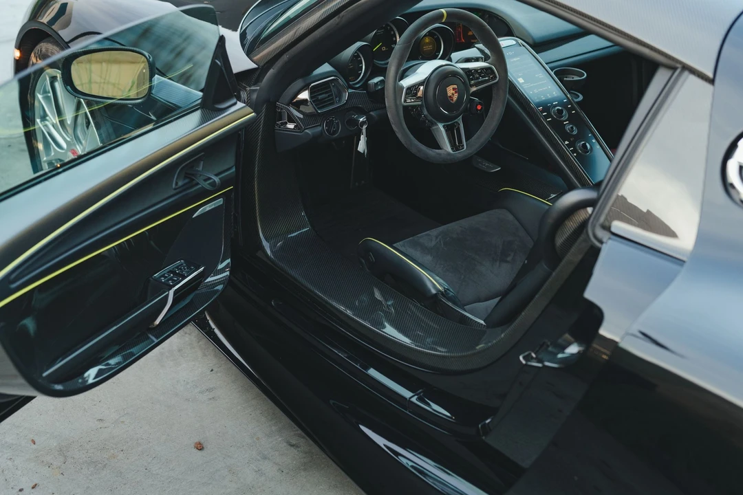 2015 Porsche 918 Spyder - Image 12 of 12
