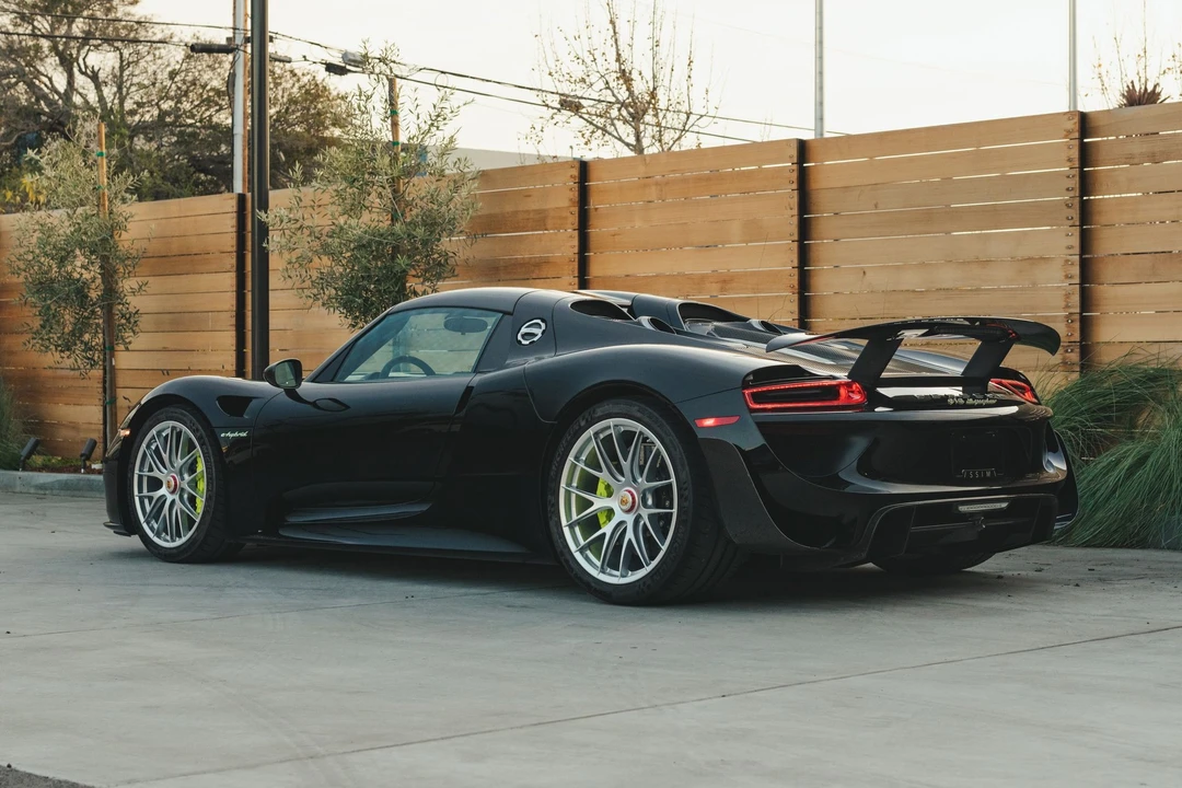 2015 Porsche 918 Spyder - Image 5 of 12