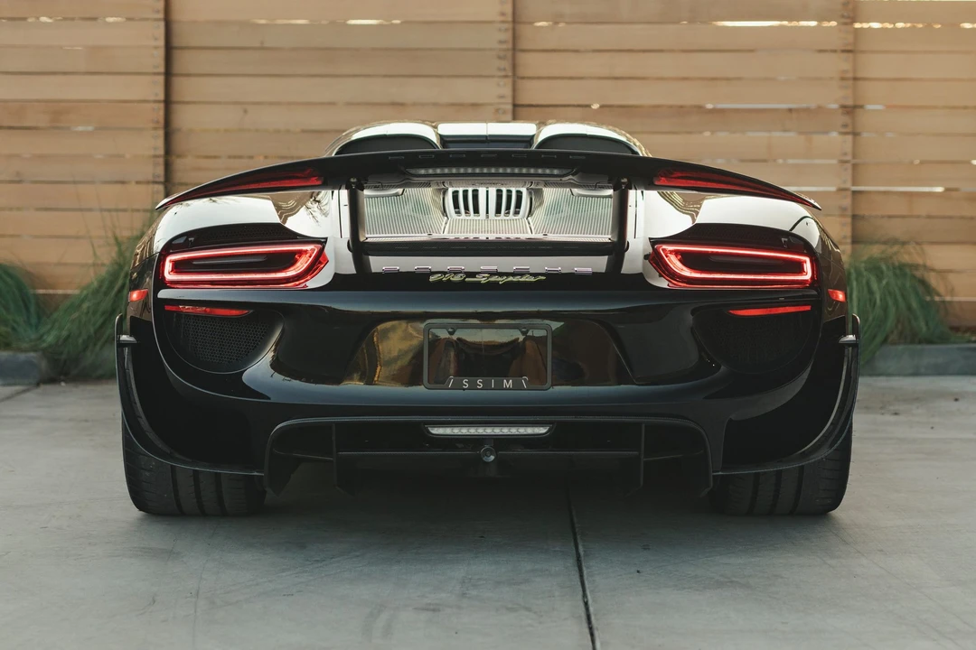 2015 Porsche 918 Spyder - Image 3 of 12