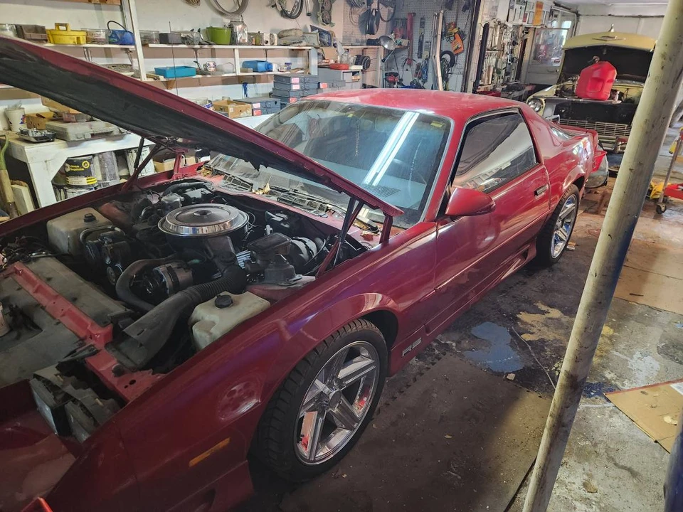 1992 Chevrolet Camaro 3rd Gen - Image 2 of 3