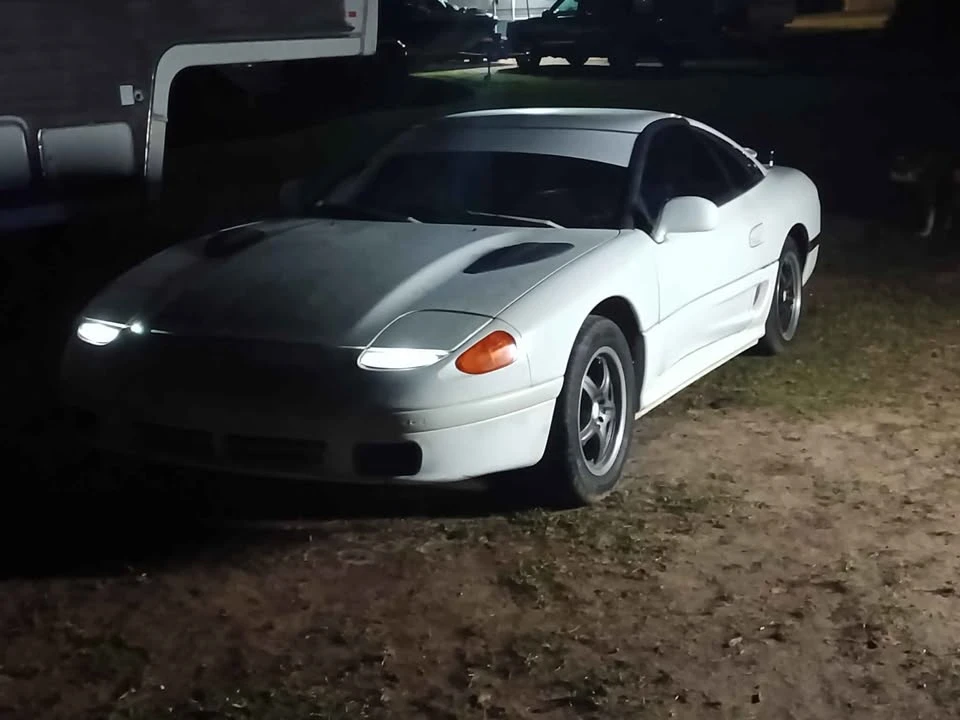 Dodge Stealth - Image 2 of 7