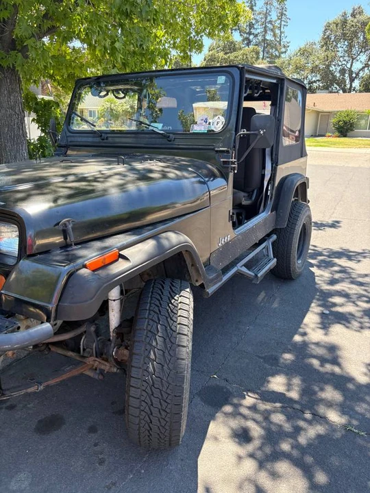 1992 Jeep YJ Wrangler - Image 5 of 23