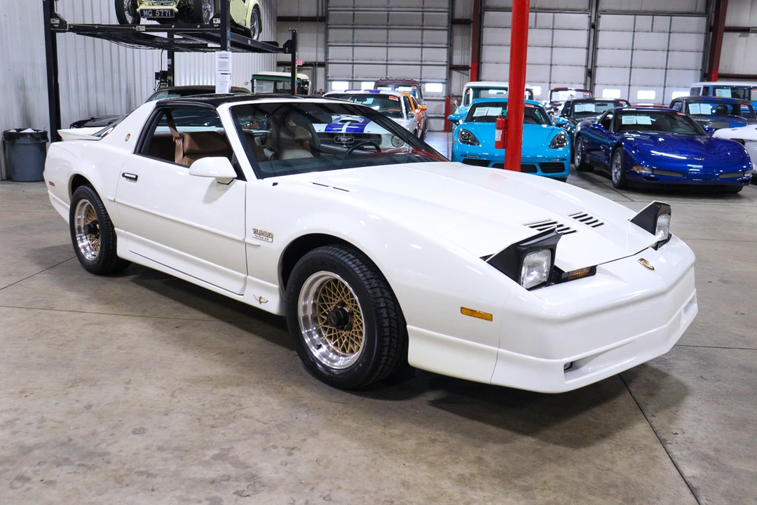 1989 Pontiac Firebird Trans Am 3rd Gen - Image 20 of 31