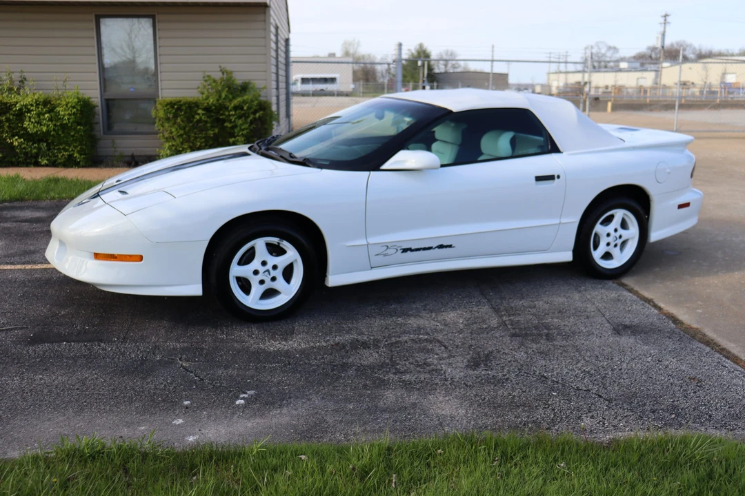 1994 Pontiac Firebird Trans Am 4th Gen - Image 3 of 31