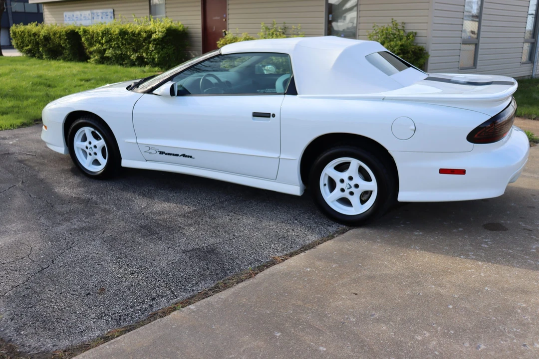 1994 Pontiac Firebird Trans Am 4th Gen - Image 6 of 31