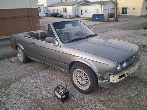 1992 BMW 318i