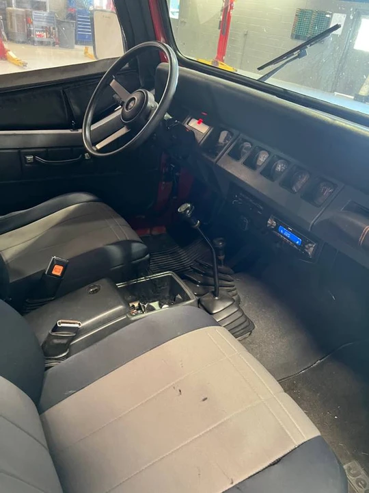 1992 Jeep YJ Wrangler - Image 6 of 7