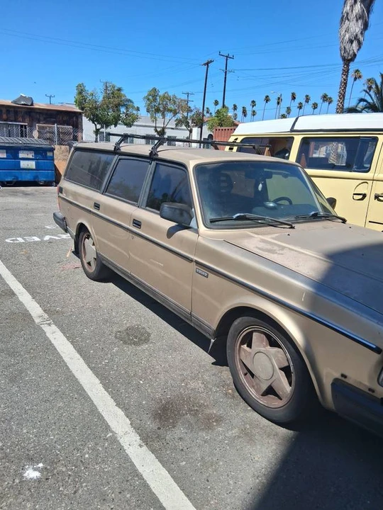 1992 Volvo 245 - Image 2 of 2