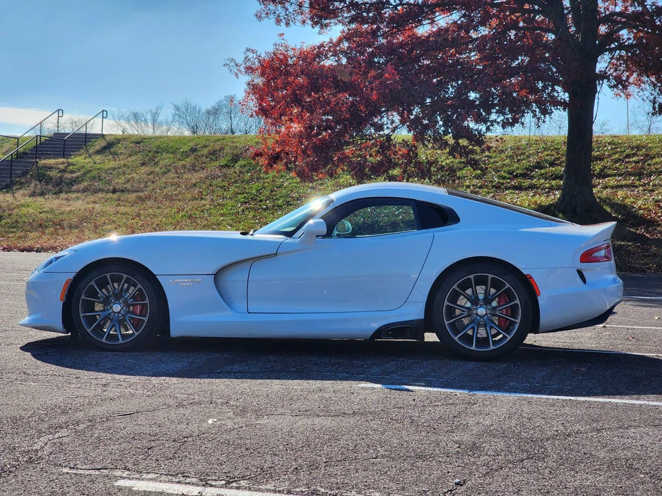 2016 Dodge Viper 5th Gen - Image 12 of 31