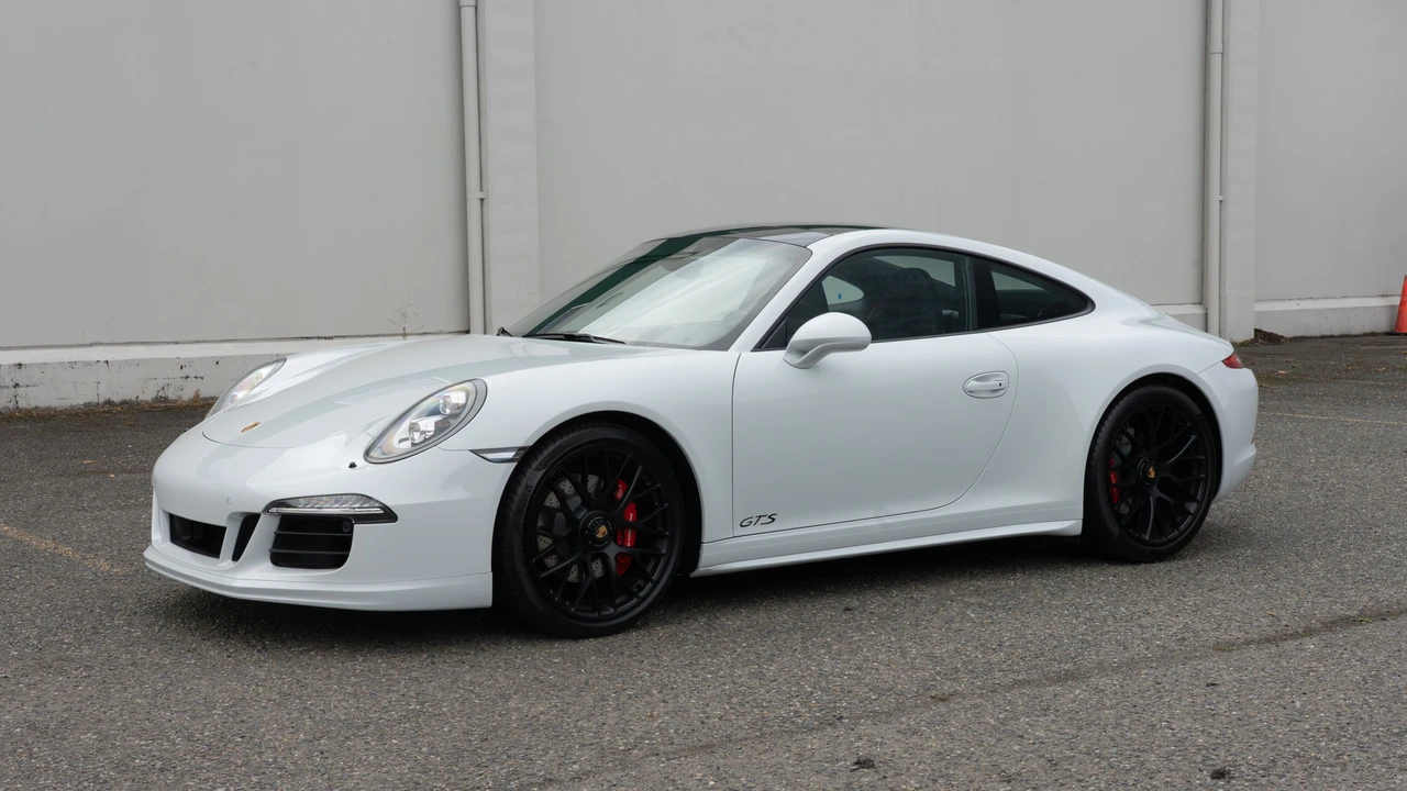 2015 Porsche 991 Carrera GTS - Image 2 of 31