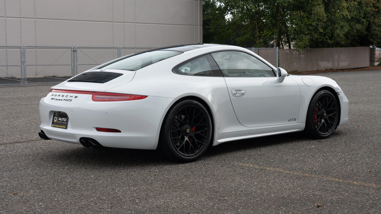 2015 Porsche 991 Carrera GTS - Image 8 of 31