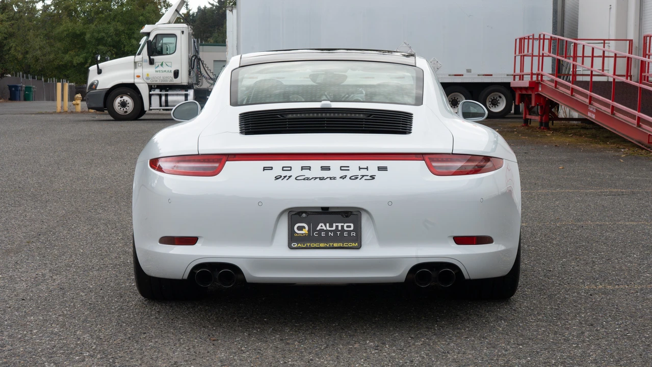2015 Porsche 991 Carrera GTS - Image 11 of 31