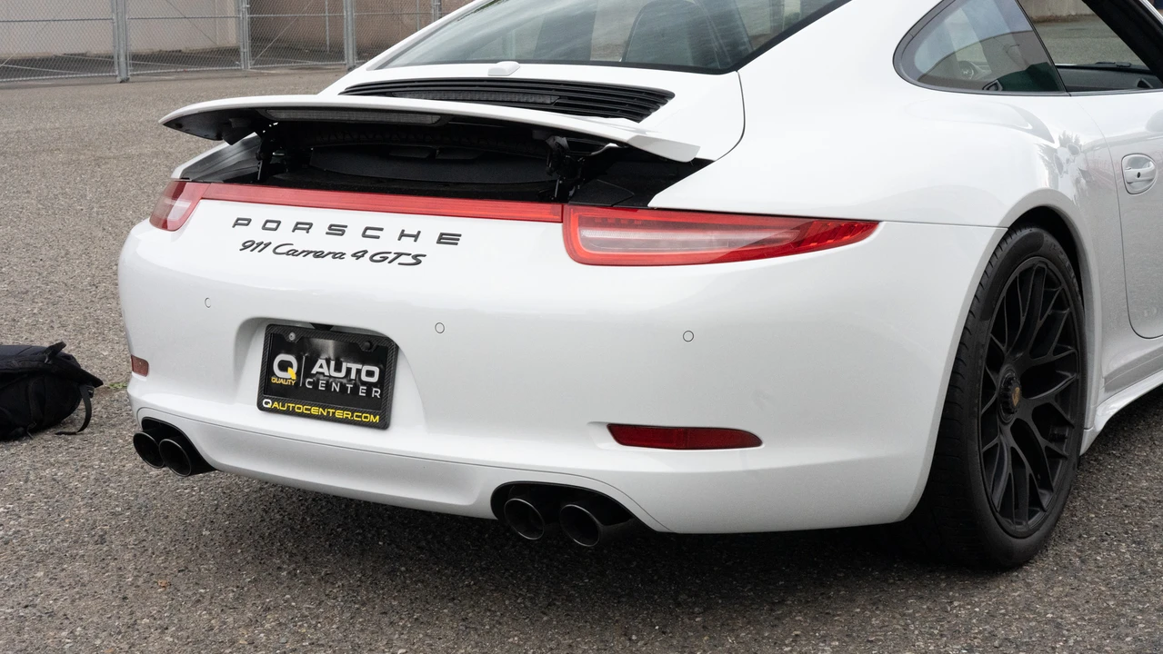 2015 Porsche 991 Carrera GTS - Image 21 of 31