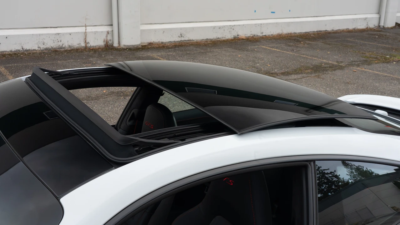 2015 Porsche 991 Carrera GTS - Image 30 of 31