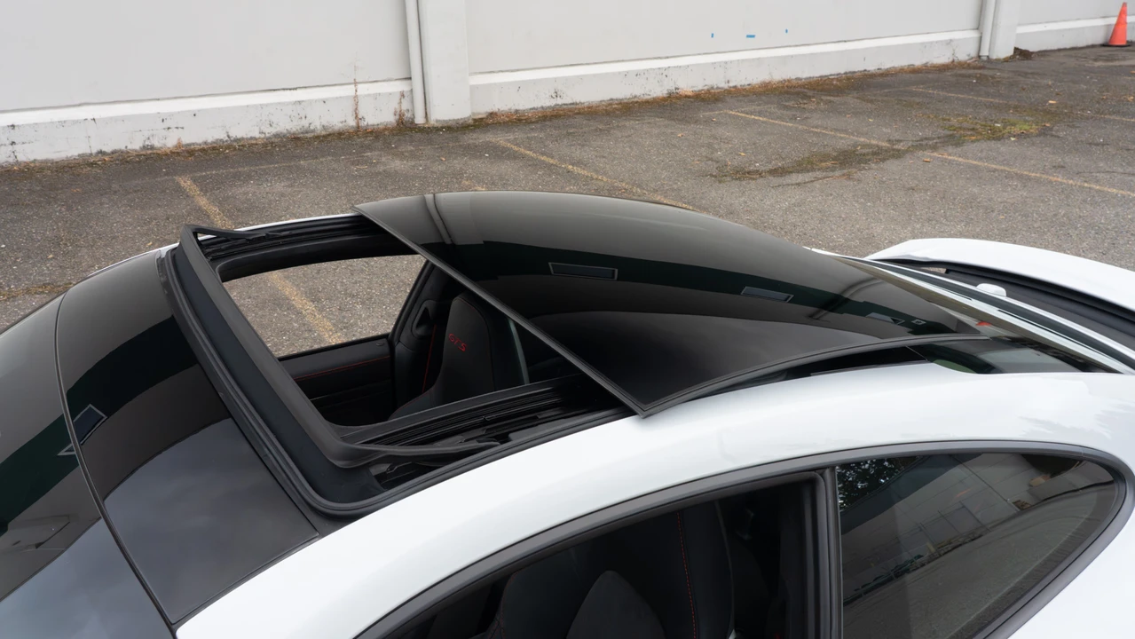 2015 Porsche 991 Carrera GTS - Image 31 of 31
