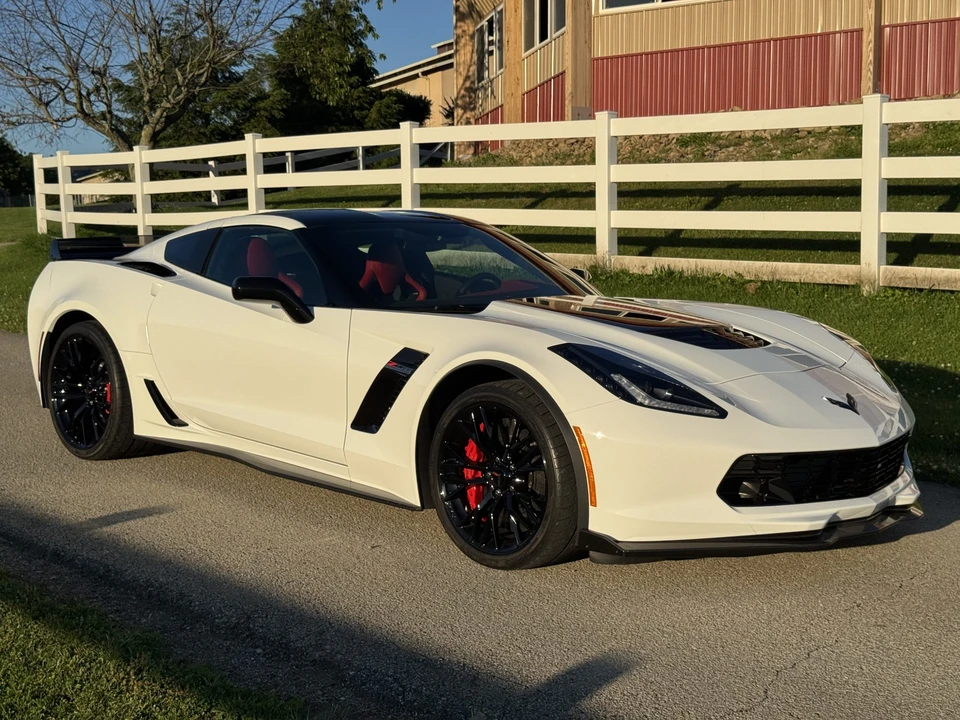 2016 Chevrolet Corvette C7 Z06 - Image 23 of 31