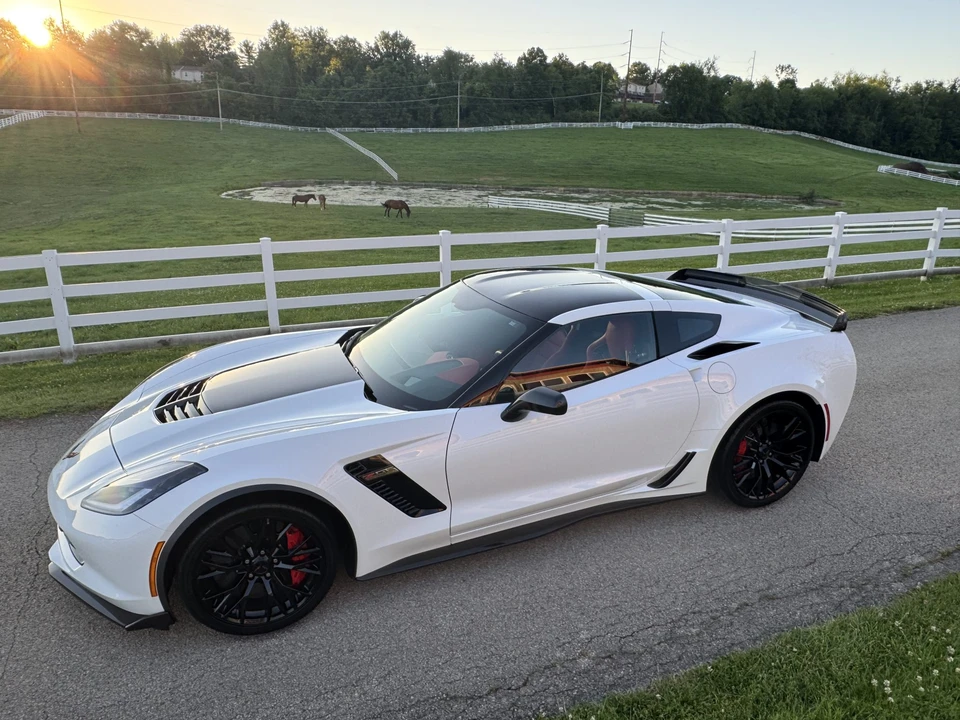 2016 Chevrolet Corvette C7 Z06 - Image 4 of 31
