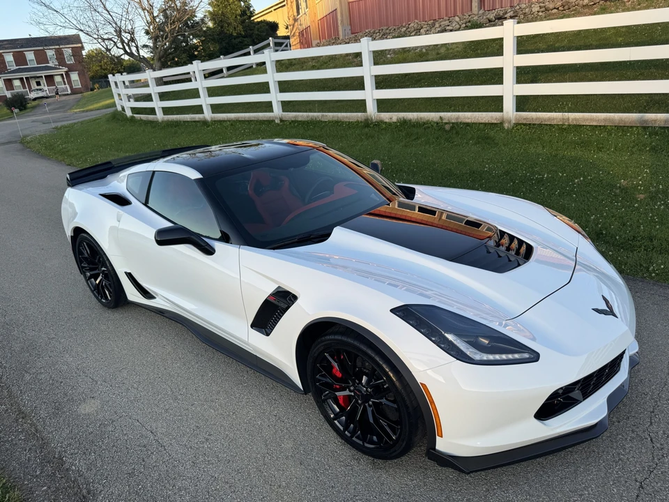 2016 Chevrolet Corvette C7 Z06 - Image 30 of 31