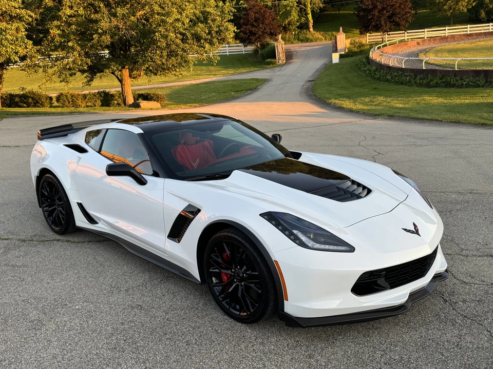 2016 Chevrolet Corvette C7 Z06 - Image 17 of 31