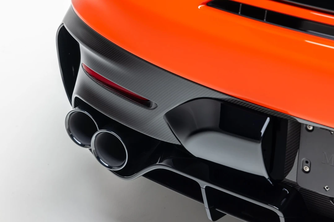2021 Mercedes-Benz AMG GT Black Series - Image 27 of 31