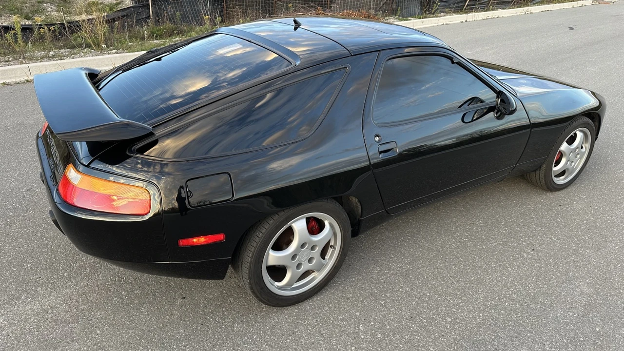 1987 Porsche 928 S4 - Image 12 of 24