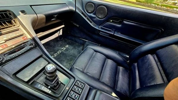 1988 Porsche 928 S4 - Image 10 of 20