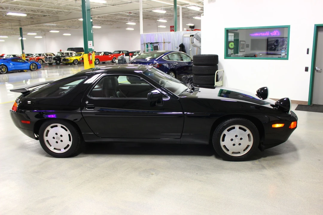 1987 Porsche 928 S4 - Image 6 of 20
