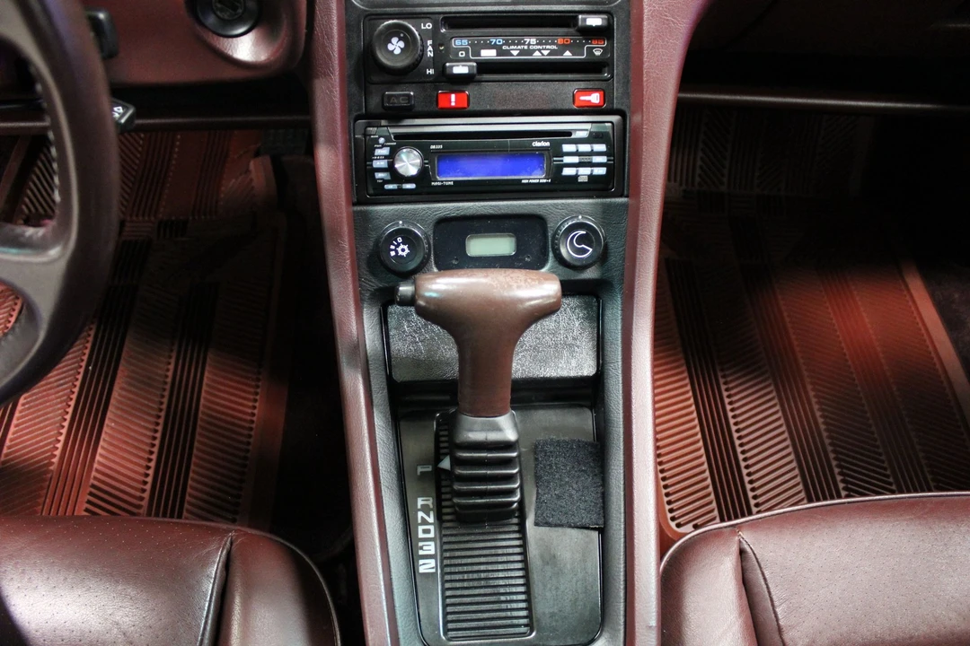 1987 Porsche 928 S4 - Image 15 of 20