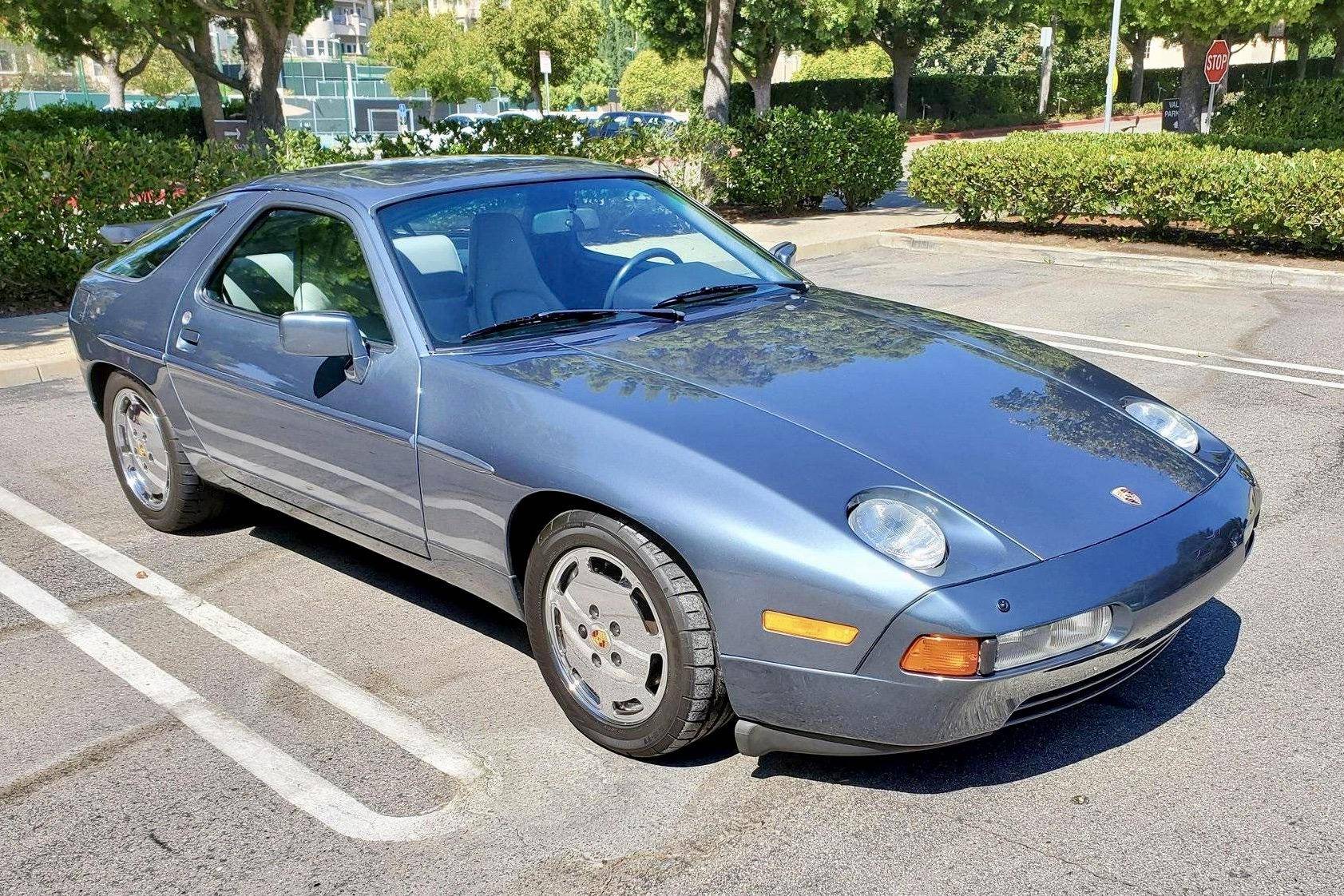 1988 Porsche 928 S4