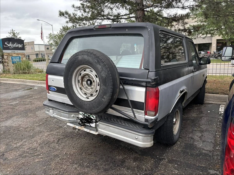 1993 Ford Bronco 5th Gen - Image 2 of 3