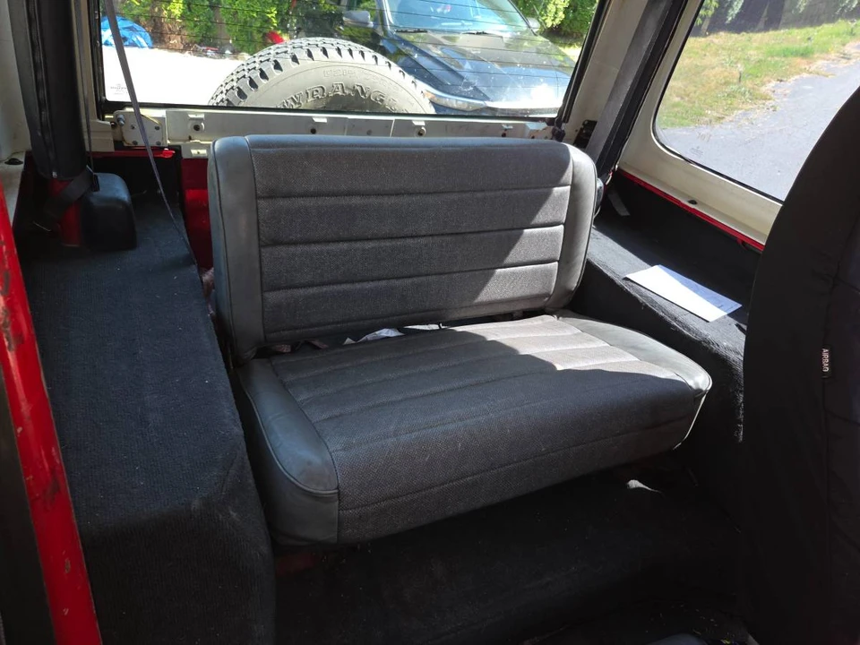 1993 Jeep YJ Wrangler - Image 7 of 8