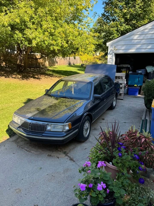 Lincoln Continental 8th Gen - Image 8 of 8