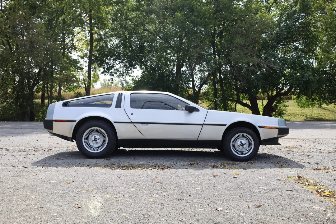 1983 DeLorean DMC-12 - Image 17 of 31