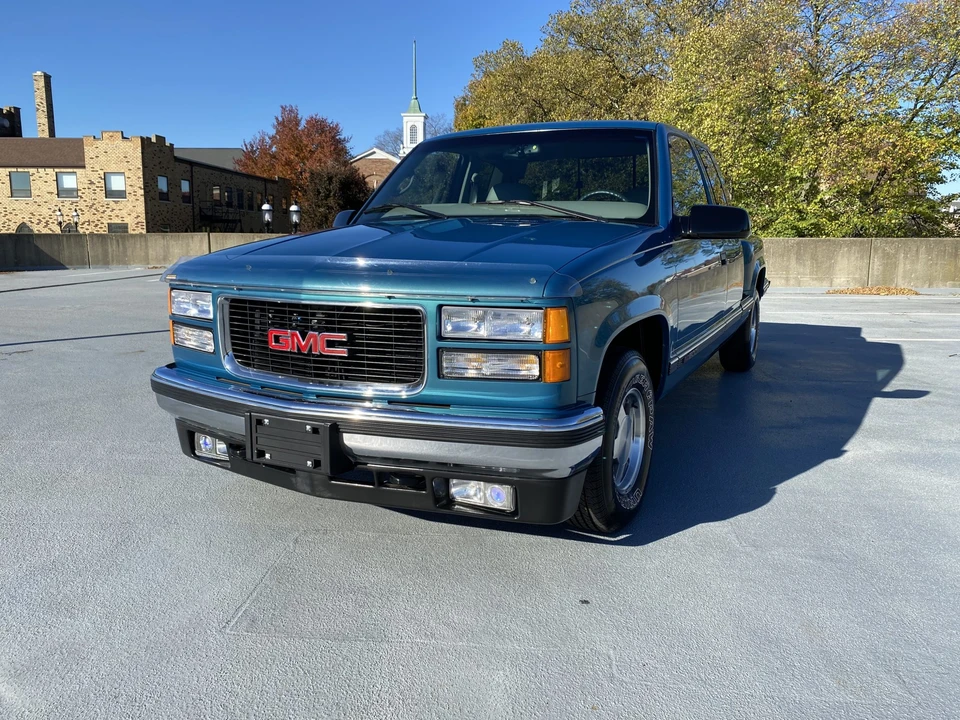 1997 GMC Sierra 1st Gen - Image 3 of 31